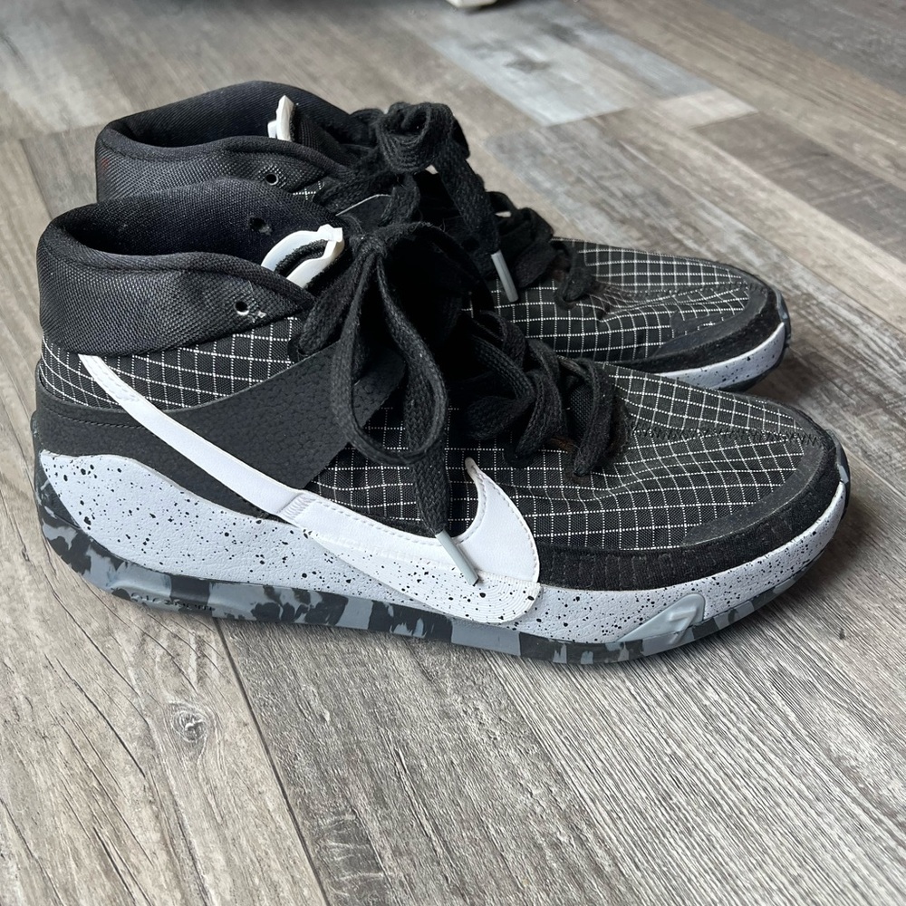 New KD 13 Oreo Size 8 US
